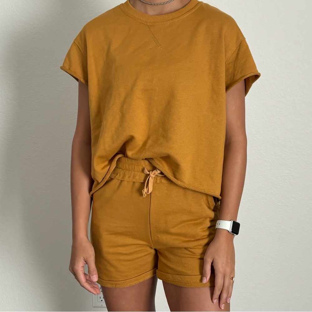 Two piece set